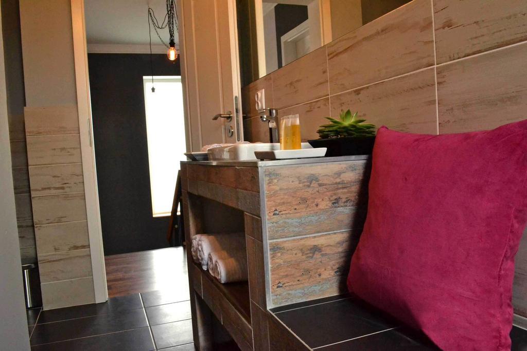 Jn Boutique Apartments Bukarest Szoba fotó