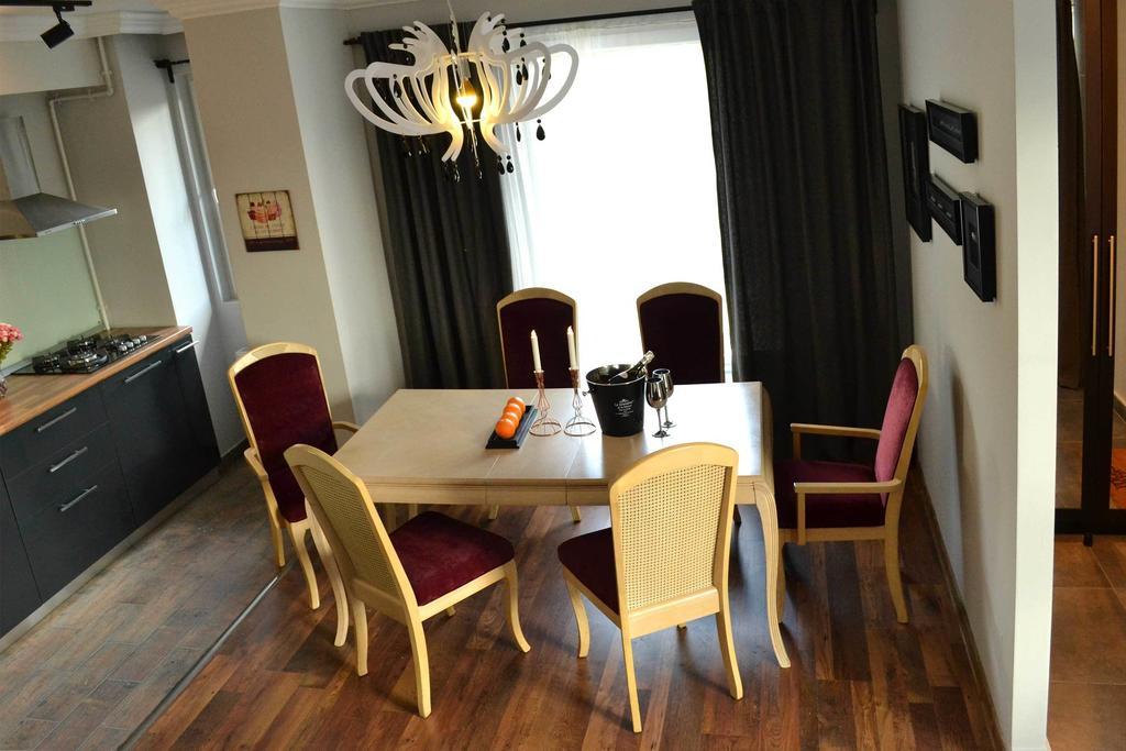 Jn Boutique Apartments Bukarest Szoba fotó